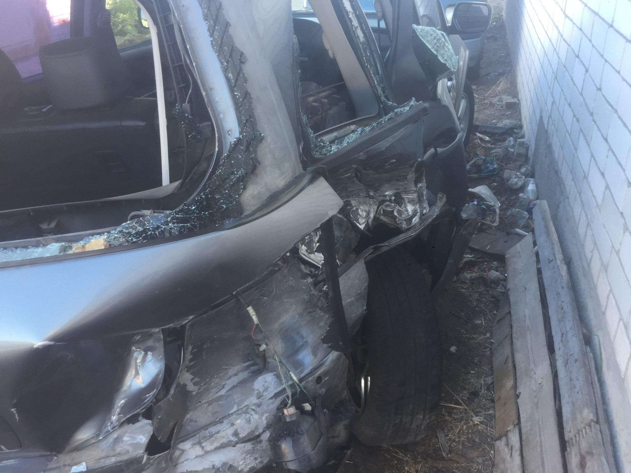 Музыкант группы Pianoбой попал в жуткое ДТП в Киеве: фото Музыкант группы Pianoбой попал в жуткое ДТП в Киеве: фото