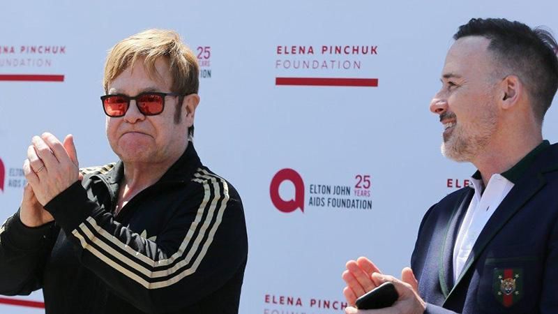 Элтон Джон поделился впечатлениями от выступления в Украине Элтон Джон поделился впечатлениями от выступления в Украине