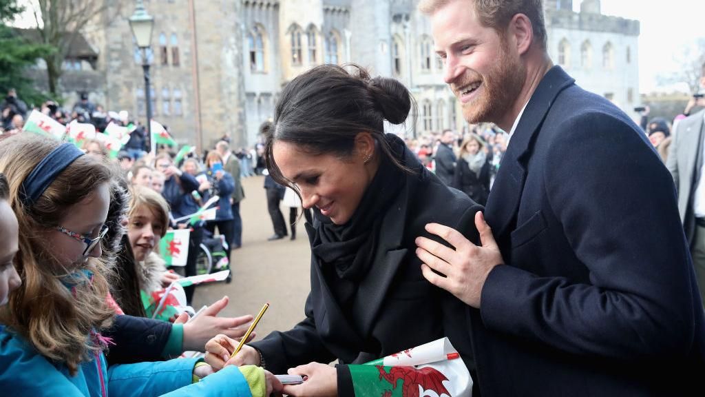 Цікавий факт: як змінився почерк Меган Маркл після заручин Цікавий факт: як змінився почерк Меган Маркл після заручин