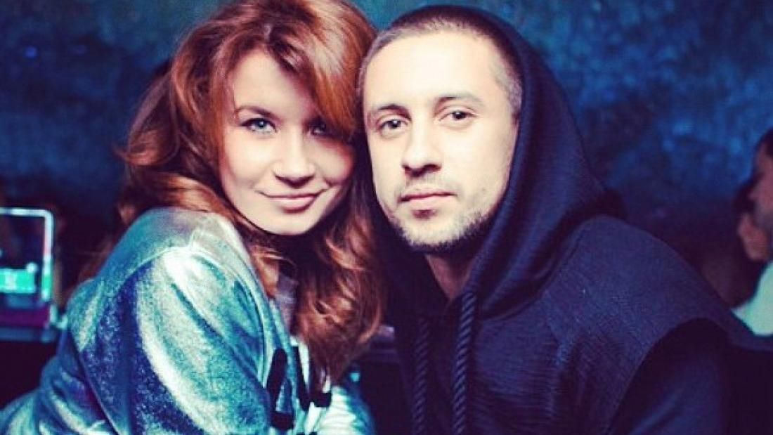 Монатик впервые откровенно рассказал историю любви со своей женой Монатик впервые откровенно рассказал историю любви со своей женой