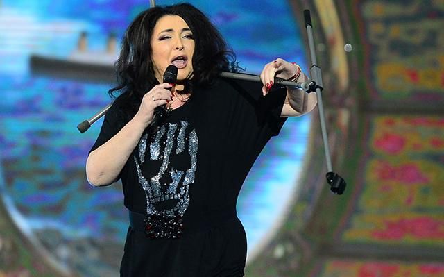 Скандальна Лоліта заспівала в окупованому Криму пісню "Океану Ельзи": відео Скандальна Лоліта заспівала в окупованому Криму пісню "Океану Ельзи": відео