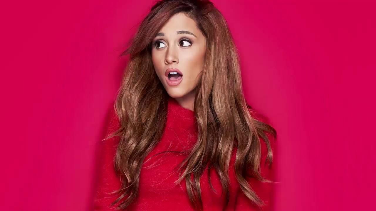 Ариана Гранде засветила роскошное кольцо от нового бойфренда Ариана Гранде засветила роскошное кольцо от нового бойфренда