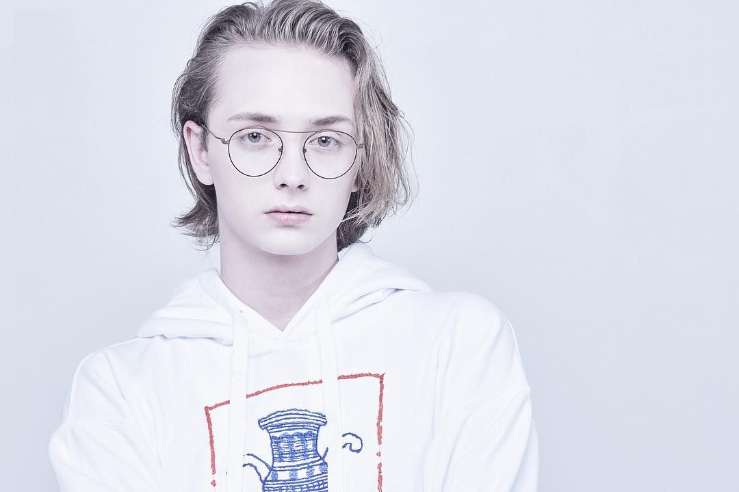 Півфіналісту "Голосу країни" Михайлу Сосунову заборонили в’їзд в Україну Півфіналісту "Голосу країни" Михайлу Сосунову заборонили в’їзд в Україну