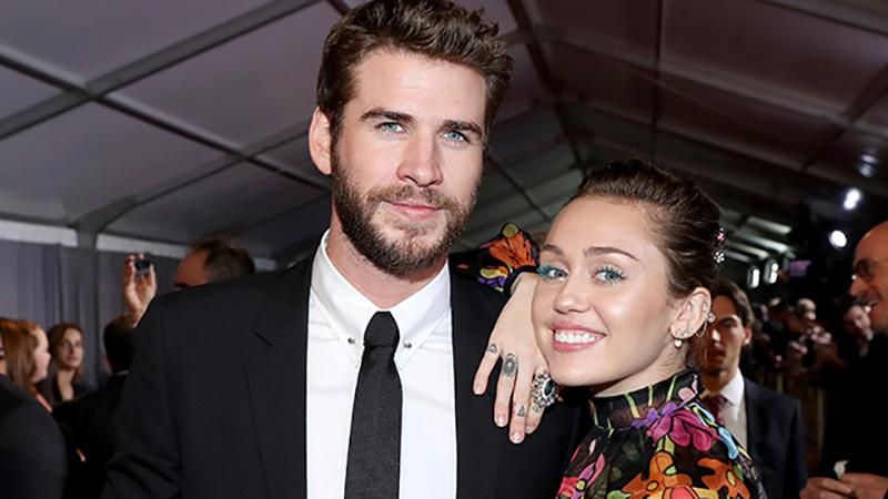 Отмена свадьбы Майли Сайрус и Лиама Хемсворта: забавная реакция актера Отмена свадьбы Майли Сайрус и Лиама Хемсворта: забавная реакция актера