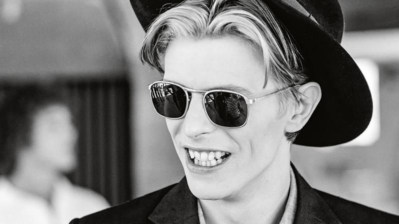 У мережі з'явились невідомі досі фото легендарного Девіда Боуї: дивовижні кадри У мережі з'явились невідомі досі фото легендарного Девіда Боуї: дивовижні кадри