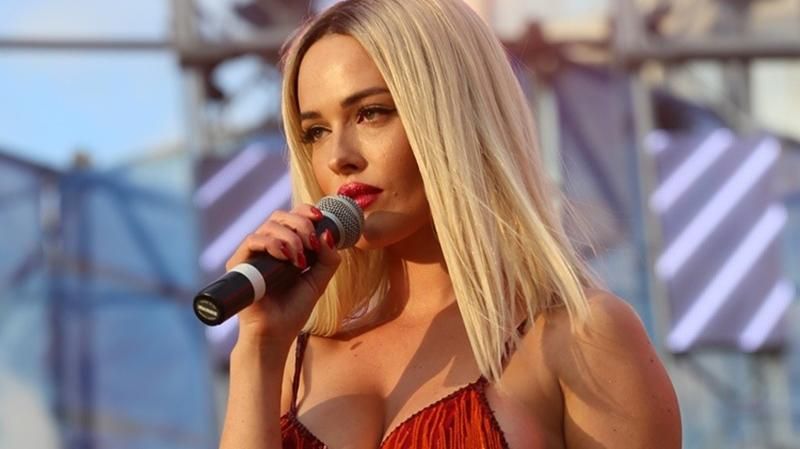 Как на самом деле звучит пение Даши Астафьевой: видеофакт Как на самом деле звучит пение Даши Астафьевой: видеофакт