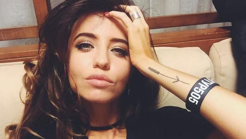 Надія Дорофеєва показала запальні танці, які не ввійшли до кліпу "Глубоко" Надія Дорофеєва показала запальні танці, які не ввійшли до кліпу "Глубоко"