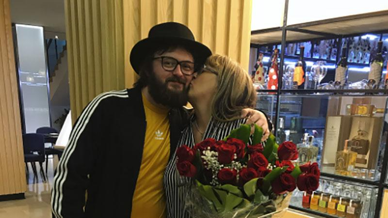 Дзидзьо показал, как выглядит его мама: невероятное сходство