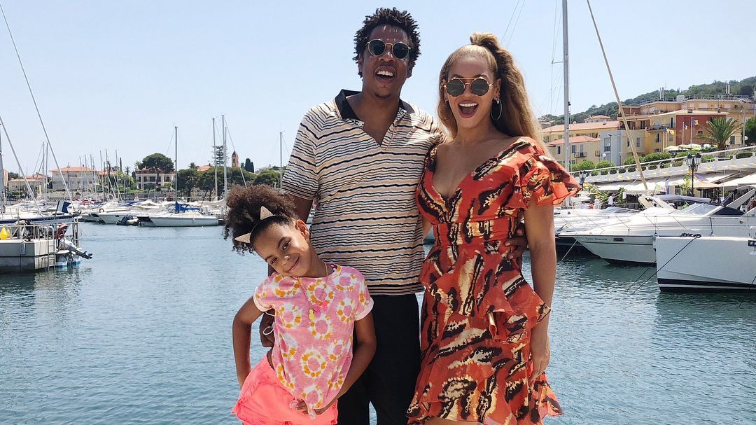 Райське плавання: як виглядає розкішна яхта, на якій відпочивають Бейонсе і Jay-Z Райське плавання: як виглядає розкішна яхта, на якій відпочивають Бейонсе і Jay-Z