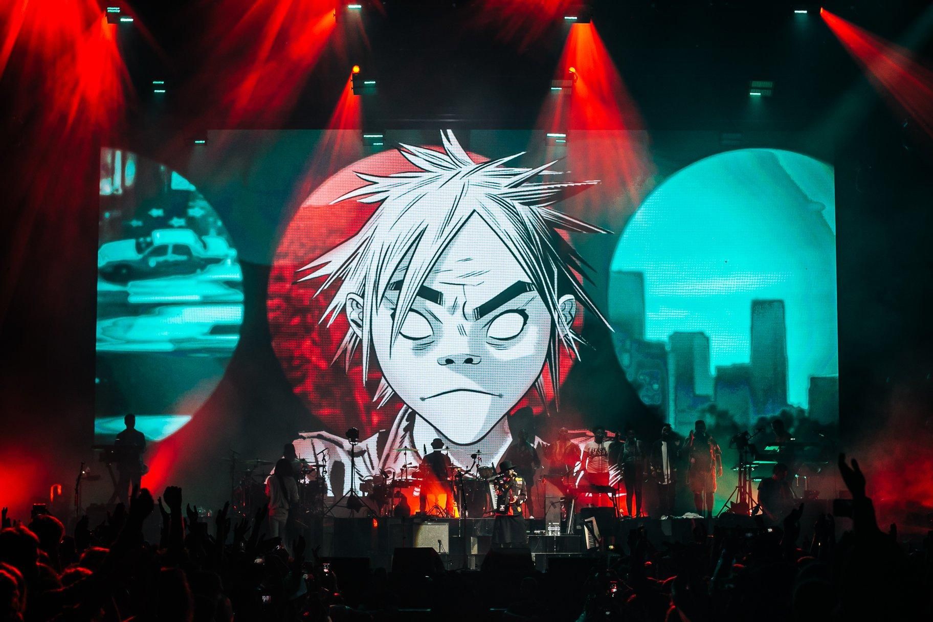 Gorillaz на концерті у Києві вийшли у футболках збірної України та "Динамо" Gorillaz на концерті у Києві вийшли у футболках збірної України та "Динамо"