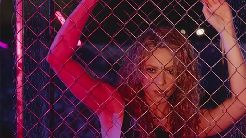 Шакира представила сексуальный клип на зажигательную песню: видео