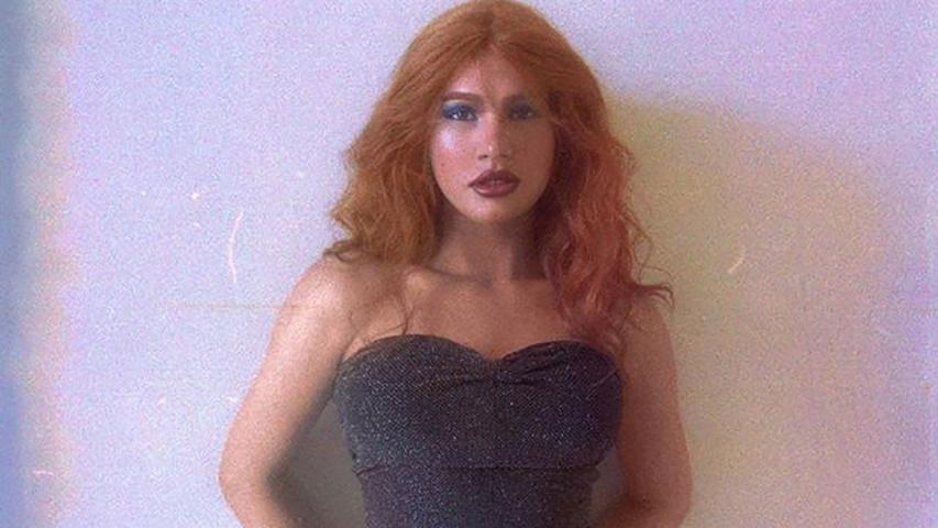 Певица-трансгендер Зианджа продемонстрировала пышную грудь в Instagram
