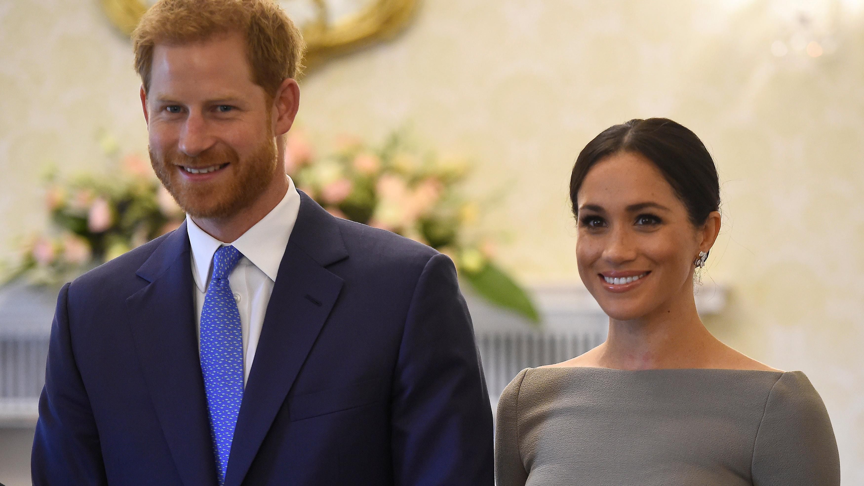 Меган Маркл одягнула витончену сукню на зустріч з президентом Ірландії Меган Маркл одягнула витончену сукню на зустріч з президентом Ірландії