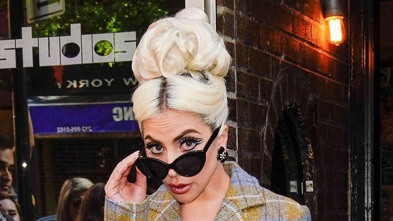Епатажна Леді Гага здивувала буденними образами: фото Епатажна Леді Гага здивувала буденними образами: фото