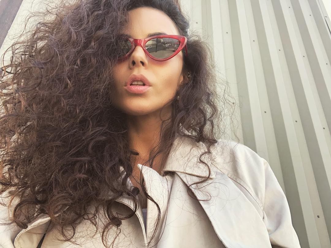 Настя Каменских похвасталась тремя стильными образами, которые может повторить каждый Настя Каменских похвасталась тремя стильными образами, которые может повторить каждый