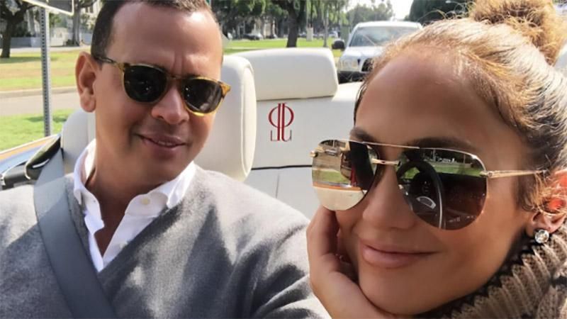 Дженніфер Лопес зробила несподіване зізнання щодо стосунків з бойфрендом Дженніфер Лопес зробила несподіване зізнання щодо стосунків з бойфрендом