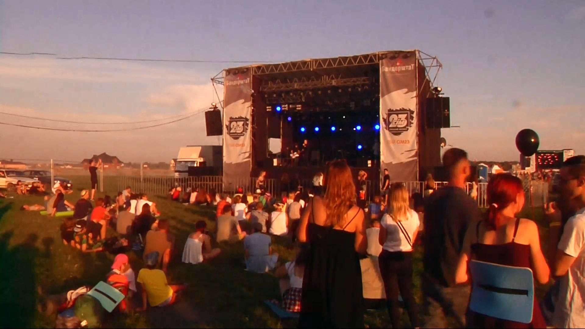 Особенности "Бандерштата": что пропагандирует и чем развлекает фестиваль в Луцке Особенности "Бандерштата": что пропагандирует и чем развлекает фестиваль в Луцке