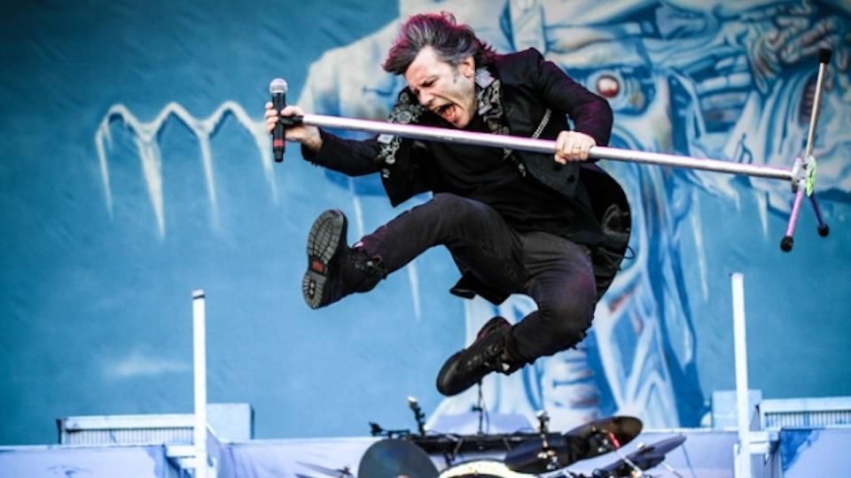 Маестро на всі руки: легендарному солісту Iron Maiden Брюсу Дікінсону – 60! Маестро на всі руки: легендарному солісту Iron Maiden Брюсу Дікінсону – 60!