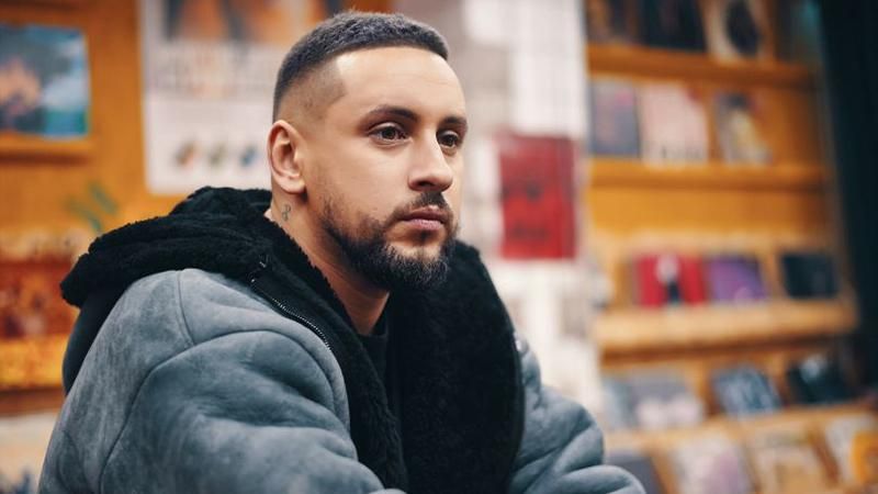 Монатик растрогал нежным приветствием жены с днем рождения Монатик растрогал нежным приветствием жены с днем рождения