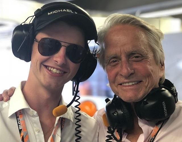 Сын Майкла Дугласа и Кэтрин Зеты-Джонс хочет жениться на принцессе Сын Майкла Дугласа и Кэтрин Зеты-Джонс хочет жениться на принцессе