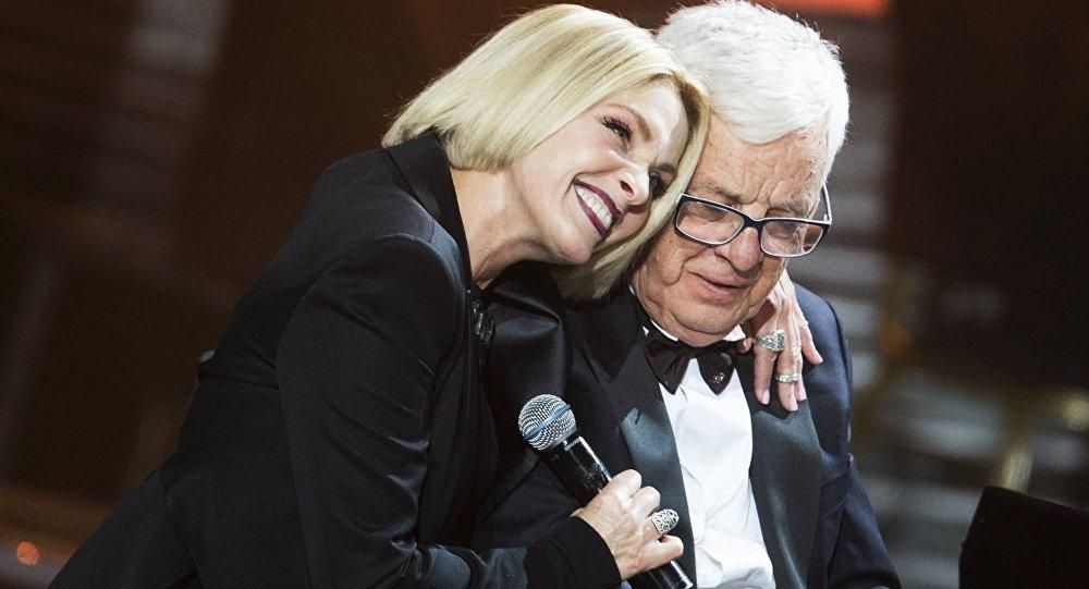 Организатор "Юрмалы" Паулс прокомментировал громкое заявление Лаймы Вайкуле о Крыме Организатор "Юрмалы" Паулс прокомментировал громкое заявление Лаймы Вайкуле о Крыме