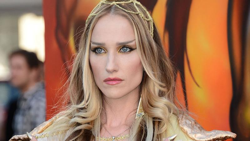 Умерла Джилл Джанус: биография солистки Huntress