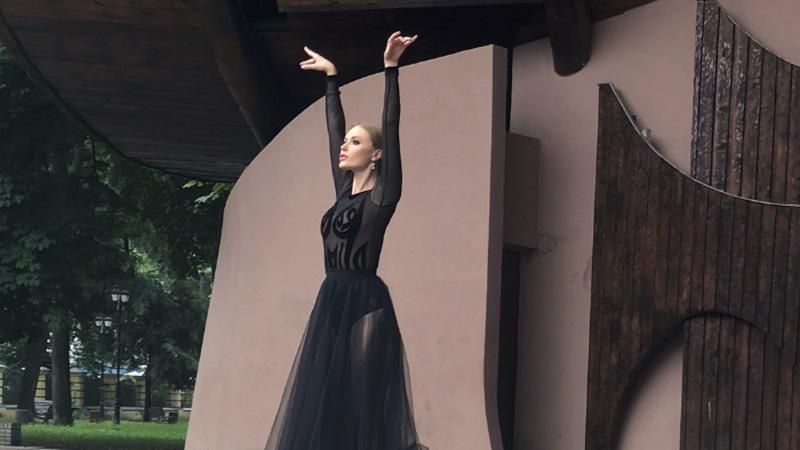 Танці з зірками 2018: Слава з "НеАнгелів" потрапила в лікарню під час тренування Танці з зірками 2018: Слава з "НеАнгелів" потрапила в лікарню під час тренування