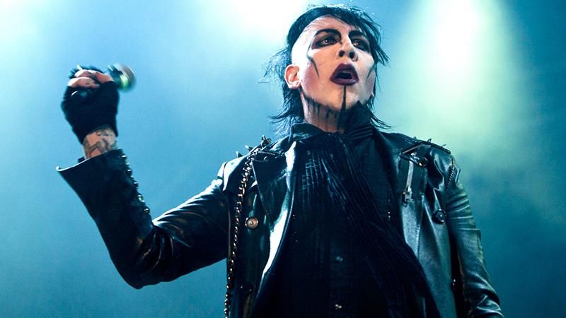 После потери сознания Мэрилин Мэнсон попал в больницу После потери сознания Мэрилин Мэнсон попал в больницу