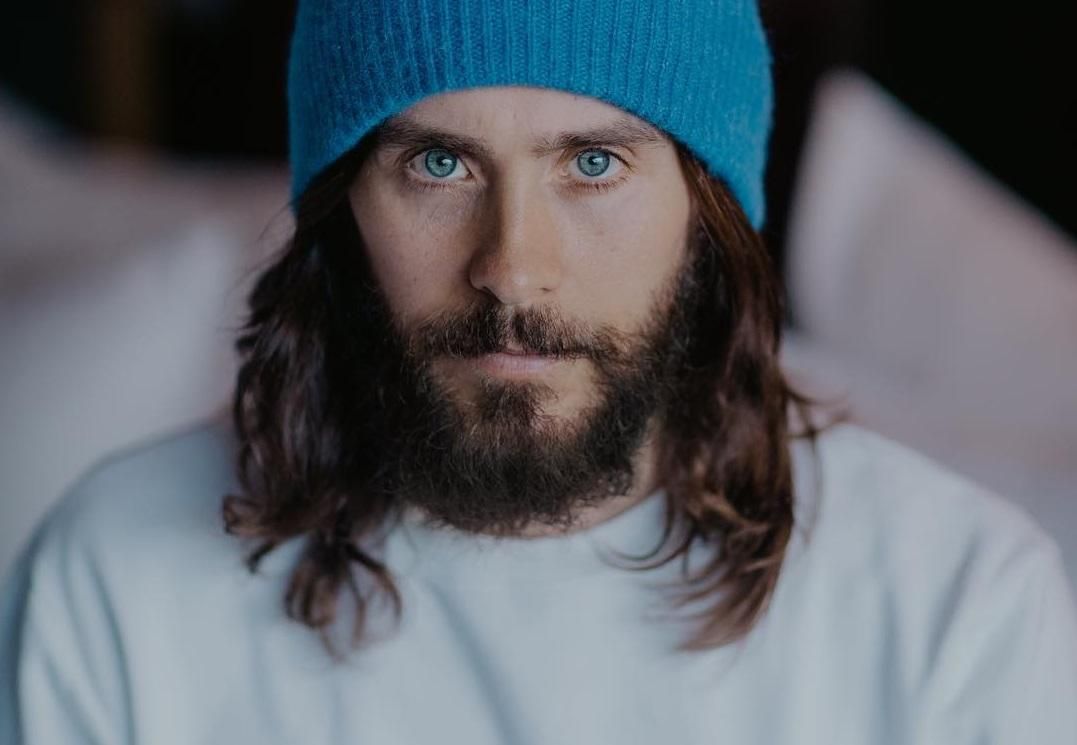 Полуобнаженный Джаред Лето станцевал для своих поклонников: пикантное видео Полуобнаженный Джаред Лето станцевал для своих поклонников: пикантное видео