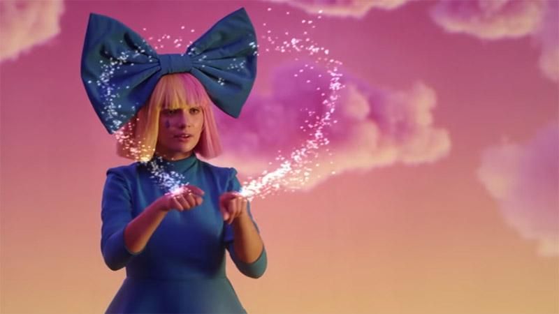 Сеть сорвал сказочный клип группы LSD с певицей Sia: эффектное видео