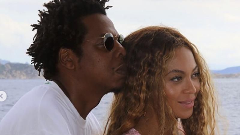 Бейонсе взорвала сеть кадрами с празднования дня рождения: яркие фото Бейонсе взорвала сеть кадрами с празднования дня рождения: яркие фото