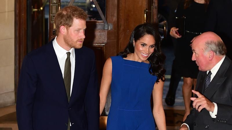 Меган Маркл вбрала розкішну сукню на концерт у Лондоні: чарівні фото Меган Маркл вбрала розкішну сукню на концерт у Лондоні: чарівні фото