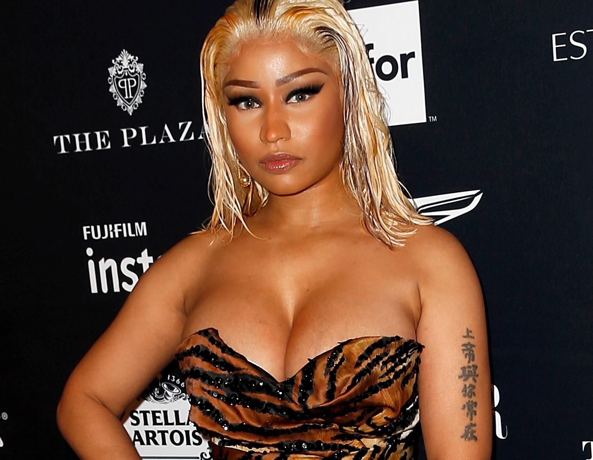 Це божевілля: Нікі Мінаж вперше прокоментувала бійку з Cardi B на Тижні моди Це божевілля: Нікі Мінаж вперше прокоментувала бійку з Cardi B на Тижні моди