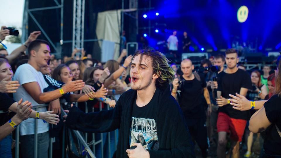 Феномен группы "Пошлая Молли": что надо знать о современных кумирах молодежи Феномен группы "Пошлая Молли": что надо знать о современных кумирах молодежи