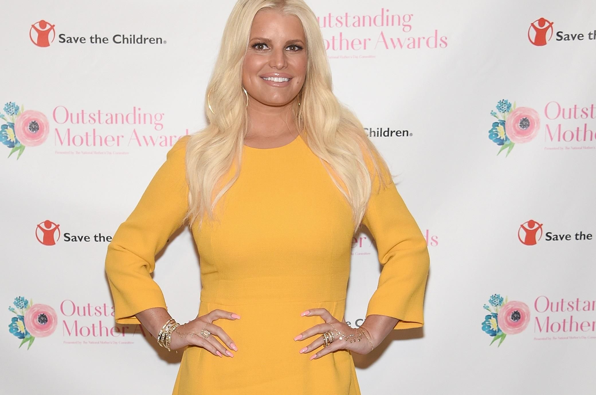 Джессика Симпсон беременна третьим ребенком: фото Джессика Симпсон беременна третьим ребенком: фото