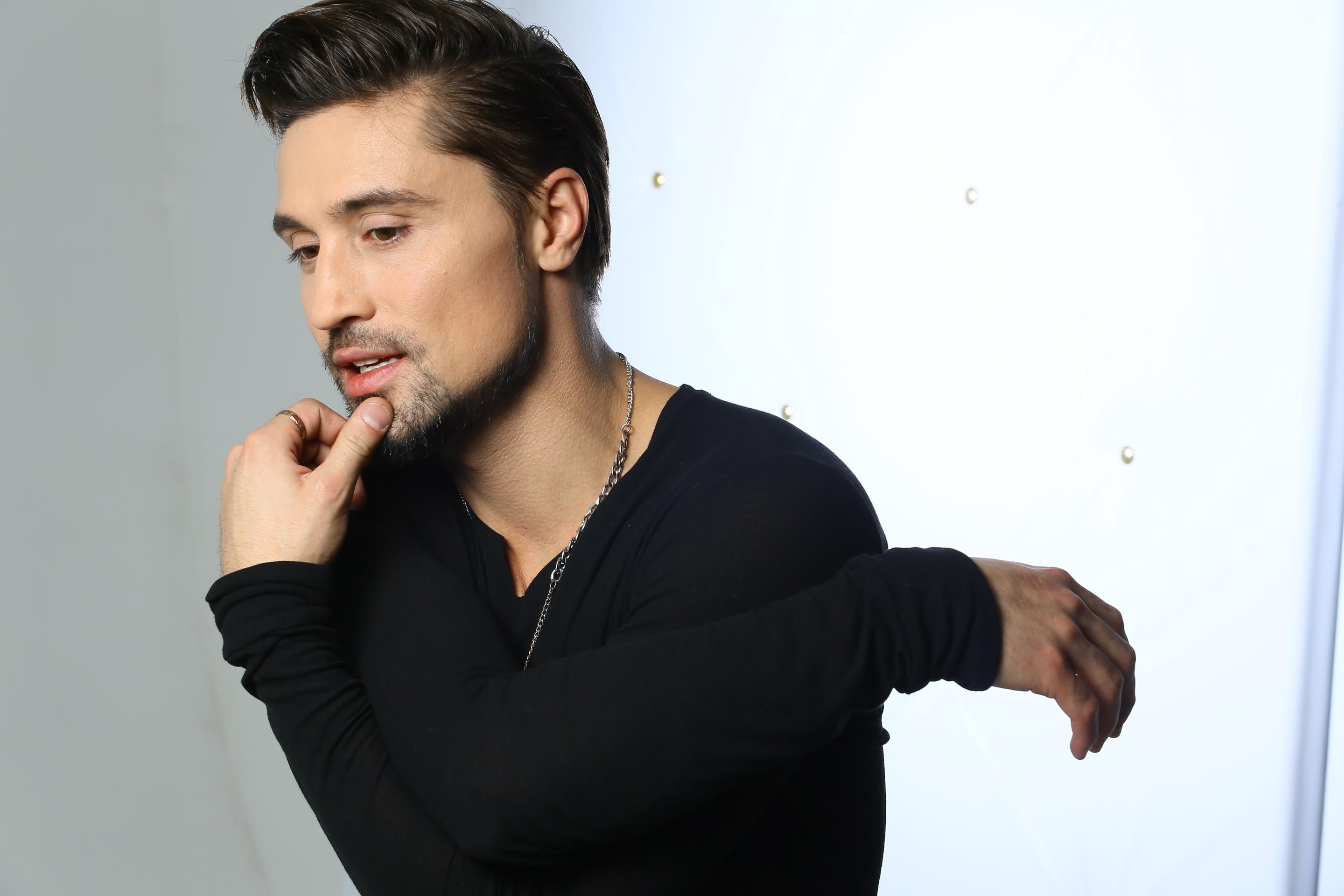 Дима Билан попал в ДТП: видео с места аварии 18 сентября 2018 Дима Билан попал в ДТП: видео с места аварии 18 сентября 2018