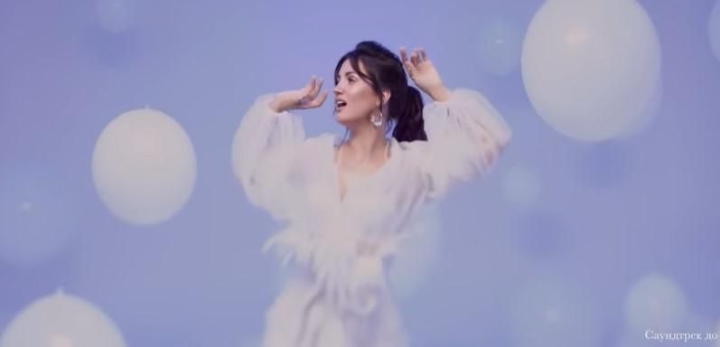 Оля Цибульская выпустила сказочный видеоклип к мультфильму "Смолфут" Оля Цибульская выпустила сказочный видеоклип к мультфильму "Смолфут"