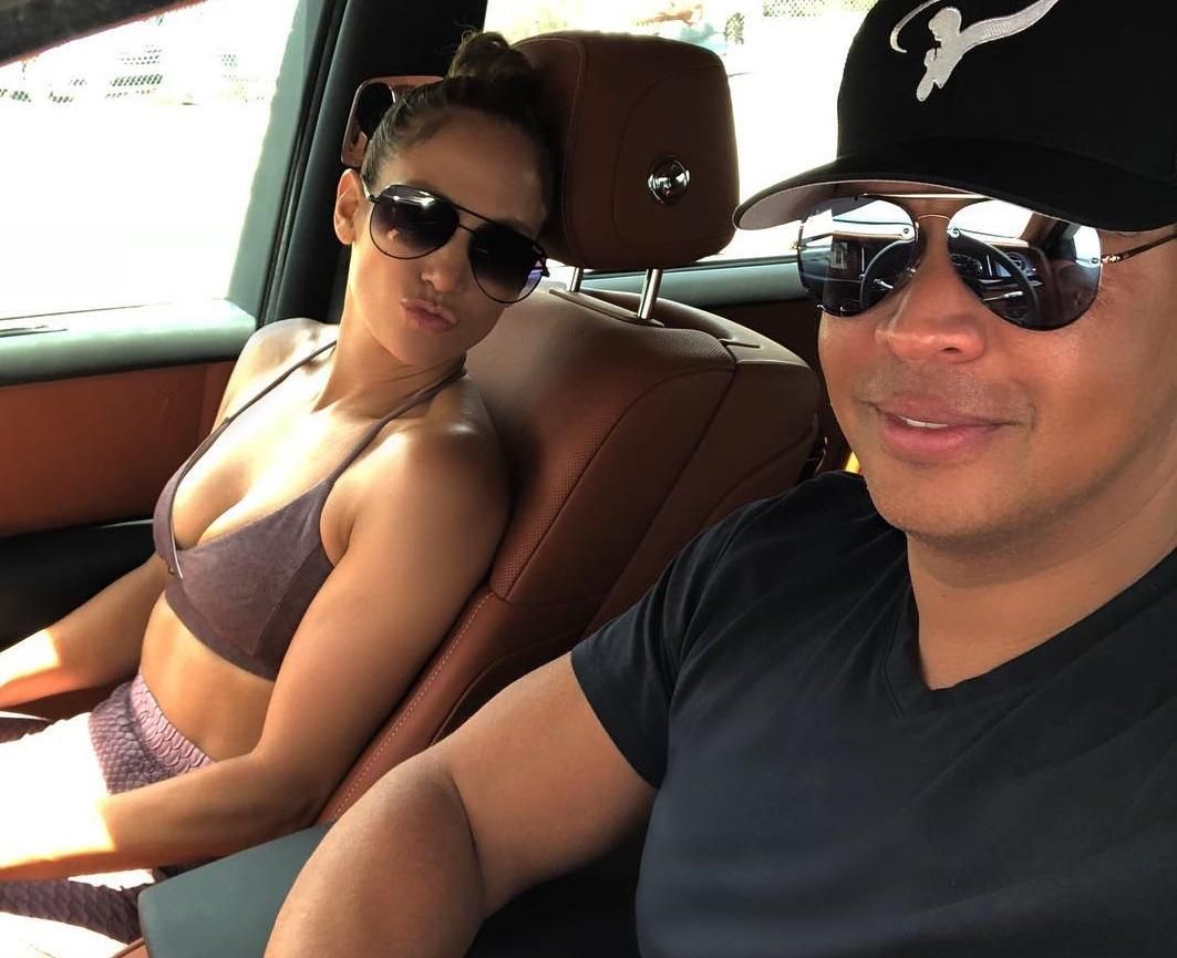 Алекс Родригес вспомнил о летнем отдыхе с Дженнифер Лопес: яркие фото Алекс Родригес вспомнил о летнем отдыхе с Дженнифер Лопес: яркие фото