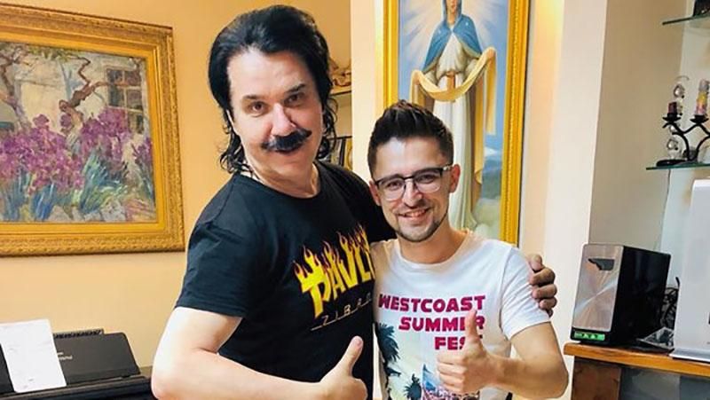 Павло Зібров по-сучасному заспівав пісню "Мертві бджоли": відео Павло Зібров по-сучасному заспівав пісню "Мертві бджоли": відео