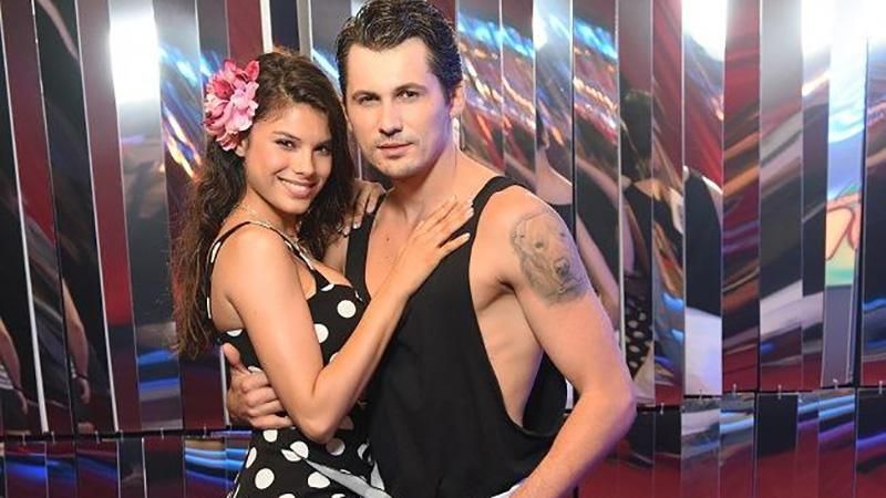 "Танці з зірками 2018": Мішель Андраде травмувала ногу "Танці з зірками 2018": Мішель Андраде травмувала ногу