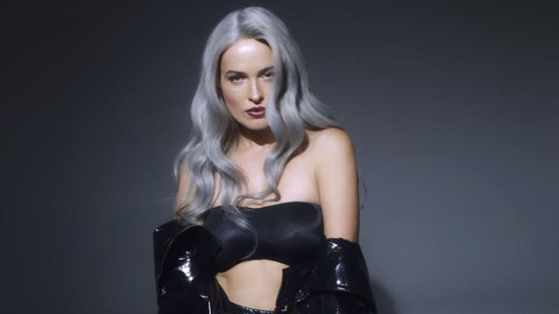 Даша Астафьева примерила сексуальные образы в новом клипе: 18+
