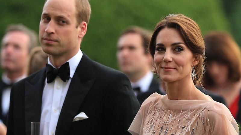 У мережі з'явились кадри з випускного принца Вільяма та Кейт Міддлтон: чарівне відео У мережі з'явились кадри з випускного принца Вільяма та Кейт Міддлтон: чарівне відео