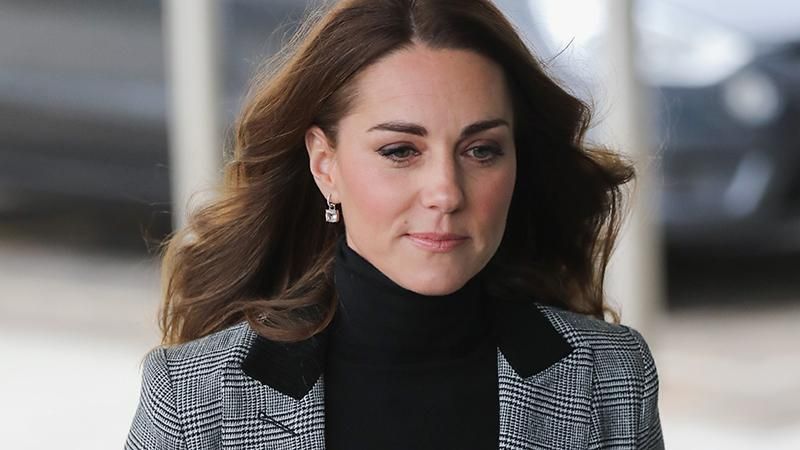 Кейт Миддлтон показала стройную фигуру в неформальном образе: фото Кейт Миддлтон показала стройную фигуру в неформальном образе: фото