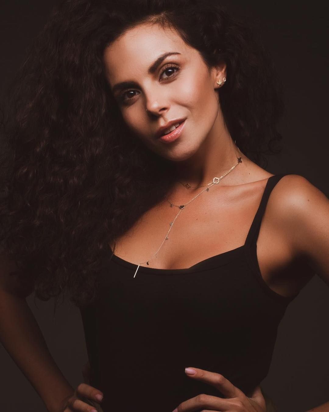 Настя Каменских в смелом образе отпраздновала годовщину сольной карьеры: пикантное фото Настя Каменских в смелом образе отпраздновала годовщину сольной карьеры: пикантное фото