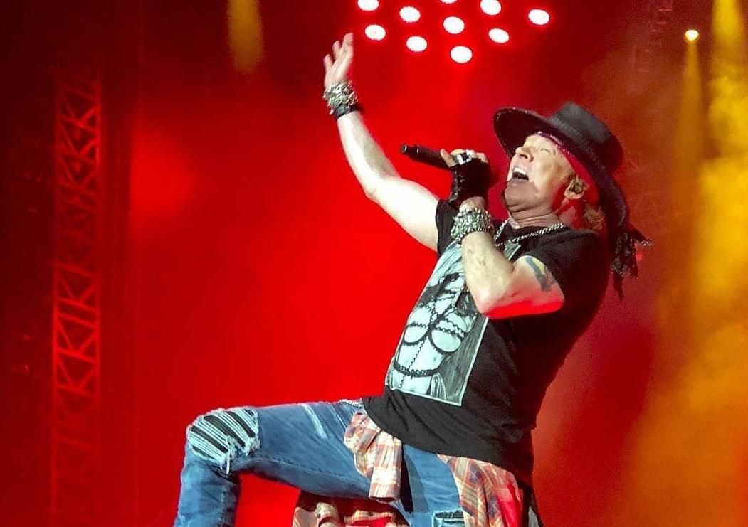 Фронтмен Guns N' Roses Аксель Роуз важкохворий: подробиці Фронтмен Guns N' Roses Аксель Роуз важкохворий: подробиці