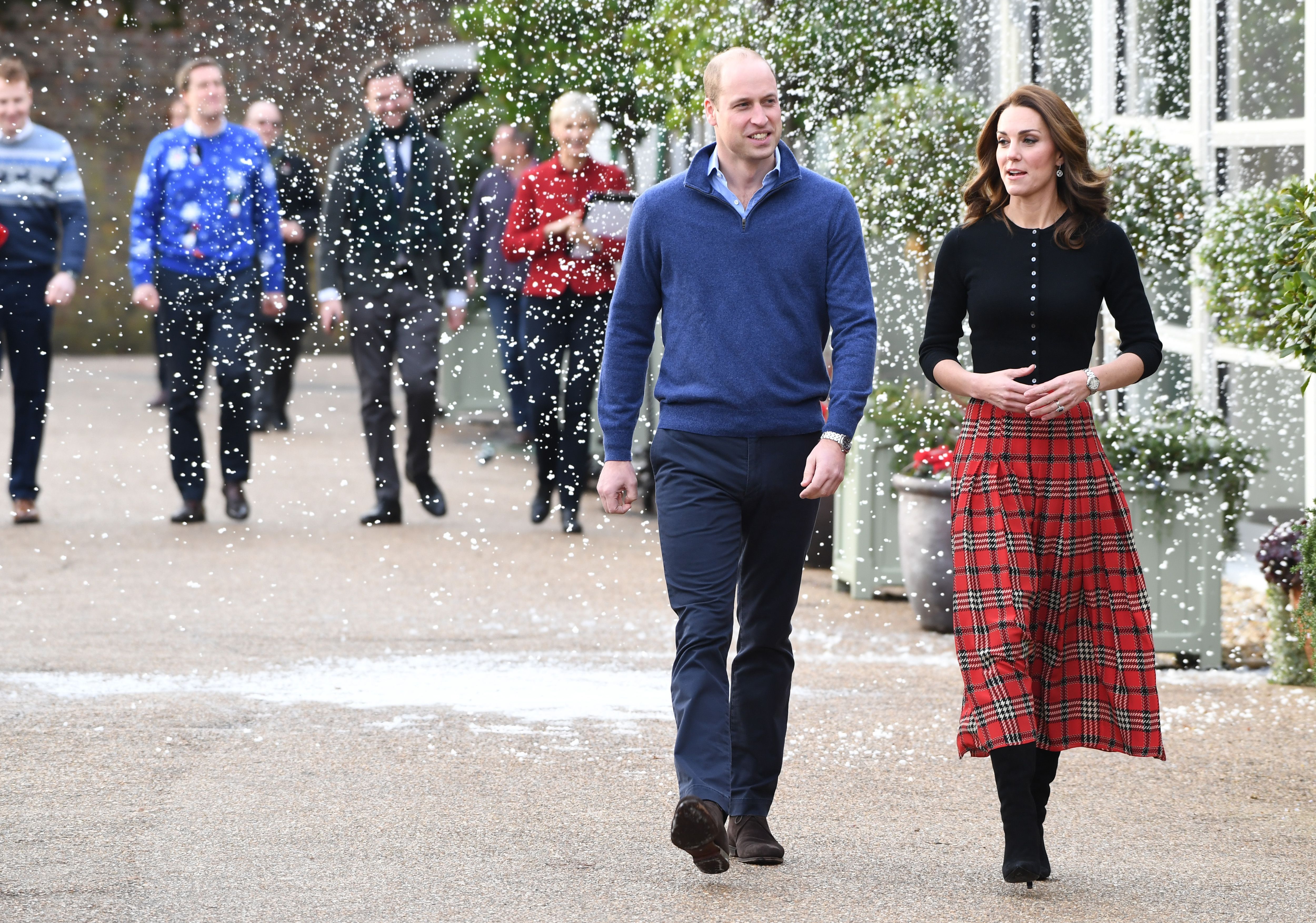 В красной юбке в клеточку: роскошный выход Кейт Миддлтон с принцем Уильямом