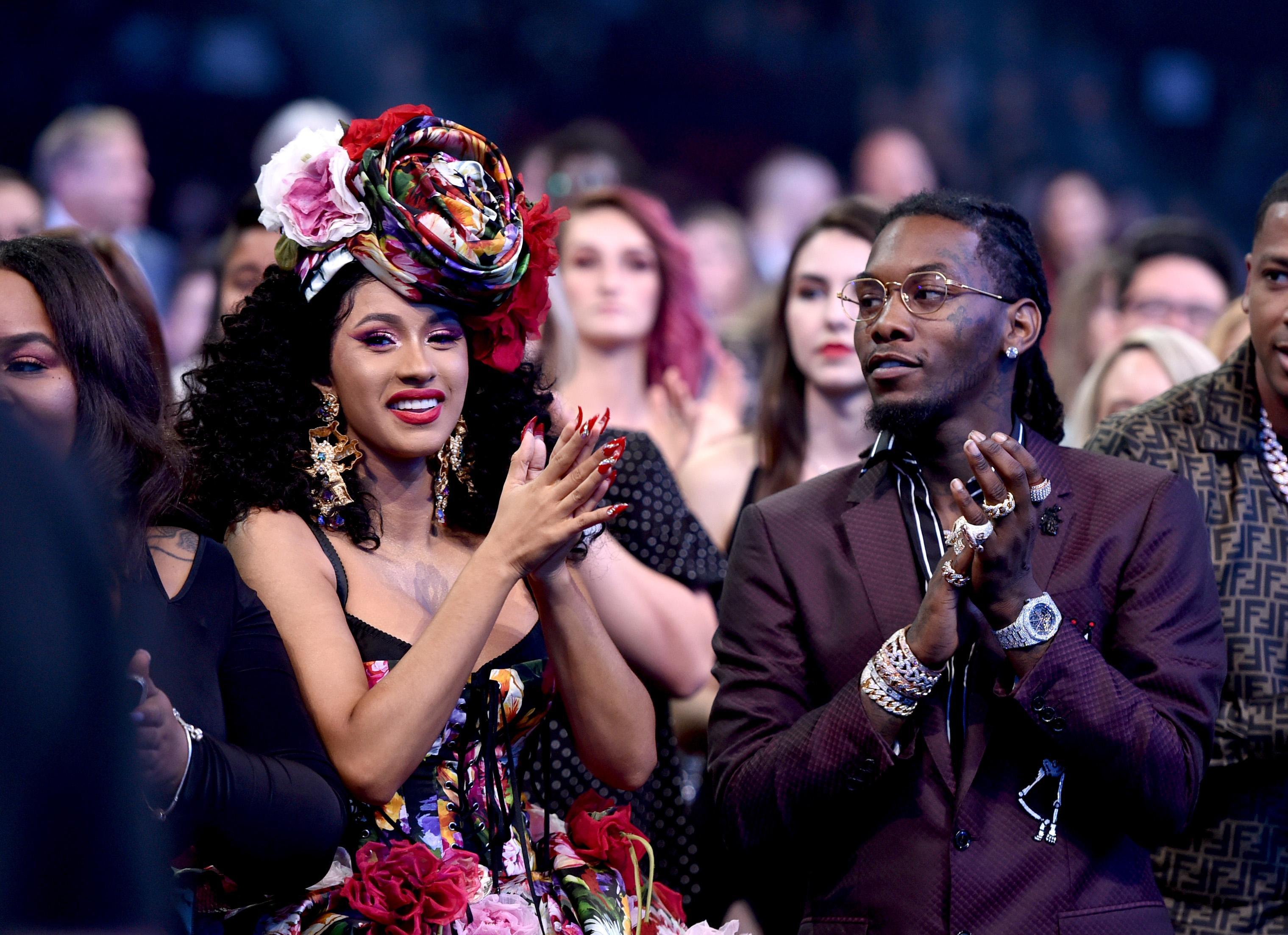 Официально: рэперша Cardi B заявила о расставании с мужем