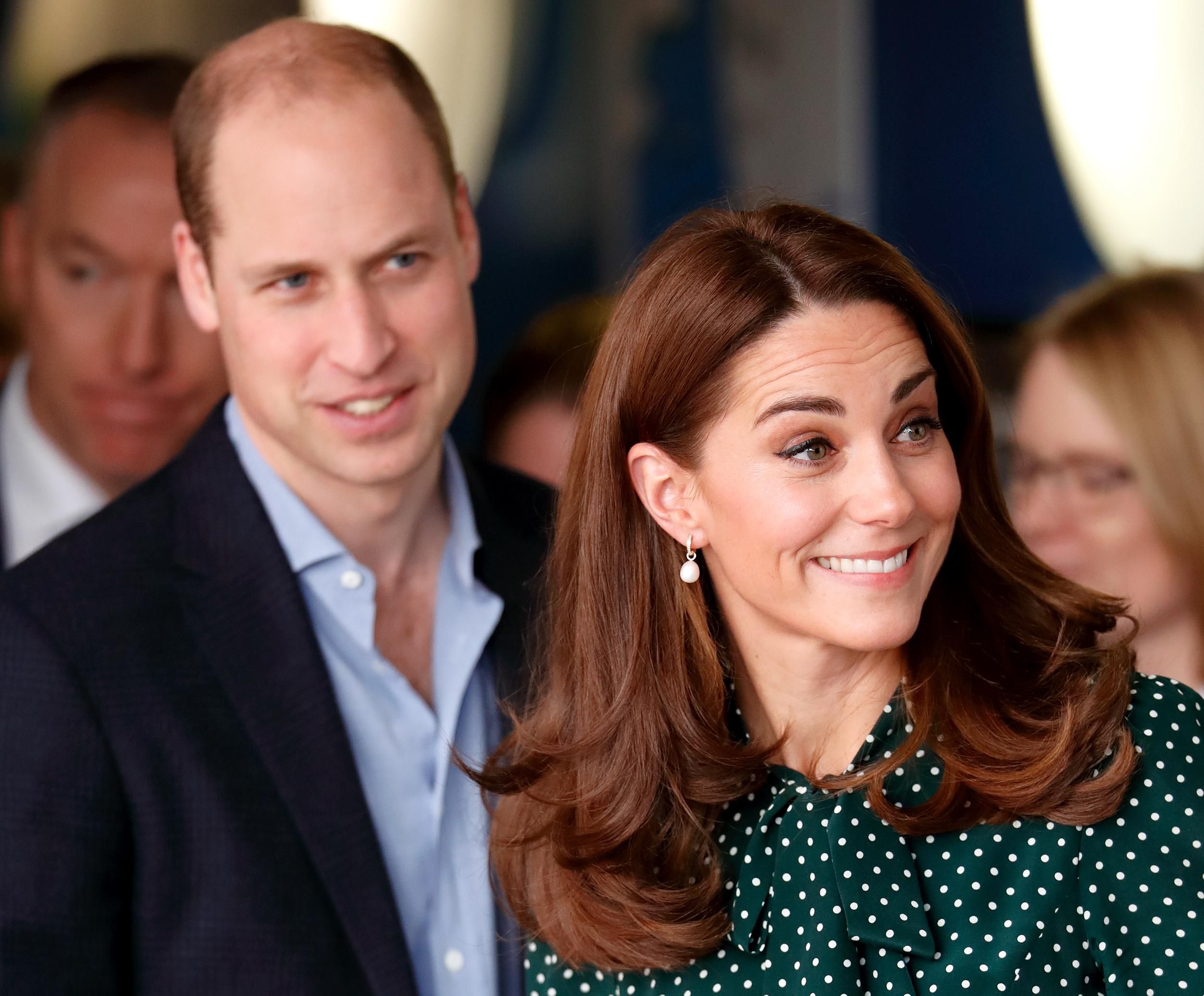В осінніх светрах з джинсами: у мережі з'явилося сімейне фото з Кейт Міддлтон і принцом Вільямом