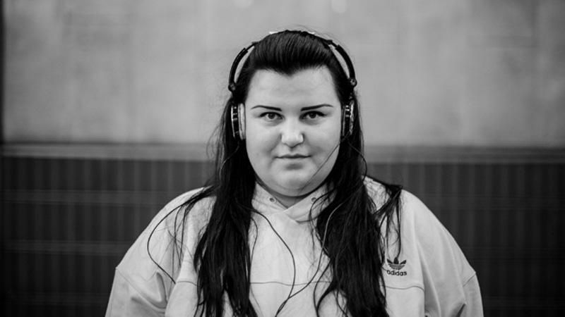 Через тиск з боку вихователів реп-виконавиця Alyona Alyona звільнилася з дитячого садочку Через тиск з боку вихователів реп-виконавиця Alyona Alyona звільнилася з дитячого садочку