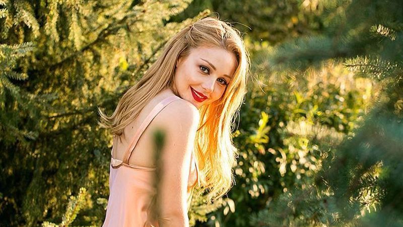 Тина Кароль засветила стройные ноги в сексуальном боди: фото Тина Кароль засветила стройные ноги в сексуальном боди: фото